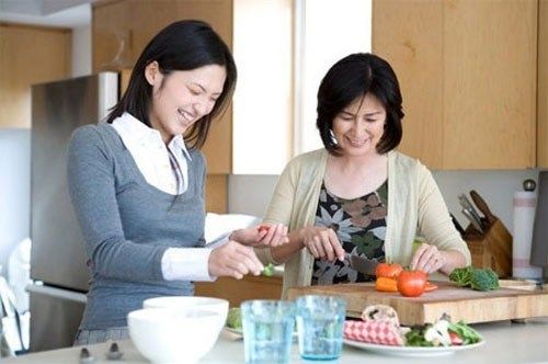mua_gi_tang_me_nhan_dip_giang_sinh