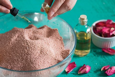 Cách tẩy tế bào chết trắng da toàn thân