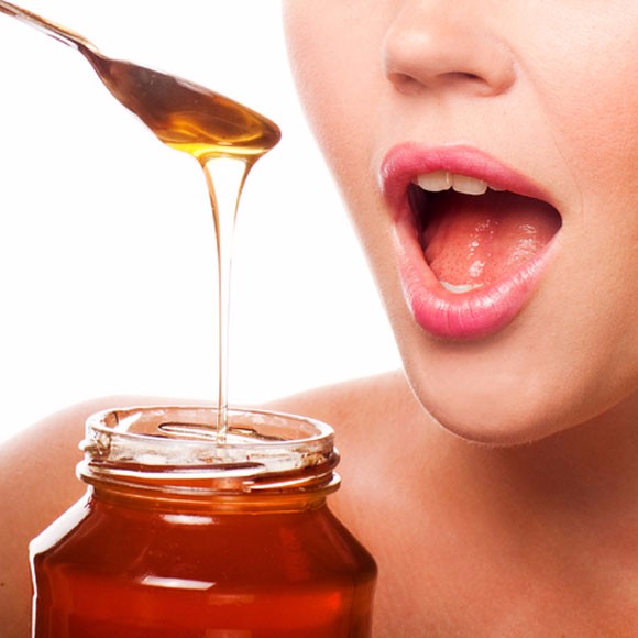 Cách làm môi hồng tự nhiên rẻ bèo tại nhà - Ảnh 2