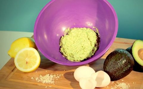 Trị nám da bằng mặt nạ thiên nhiên