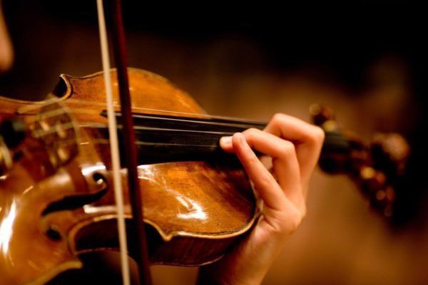 Cách tự học đàn violin cơ bản