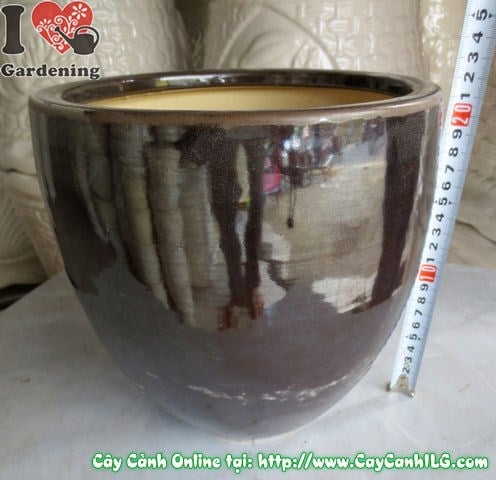 Chậu men đen tròn nhẵn cao 21cm Ms 04899 – nhìn từ góc chính diện