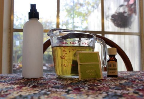 Cách làm toner Trà Xanh se khít lỗ chân lông