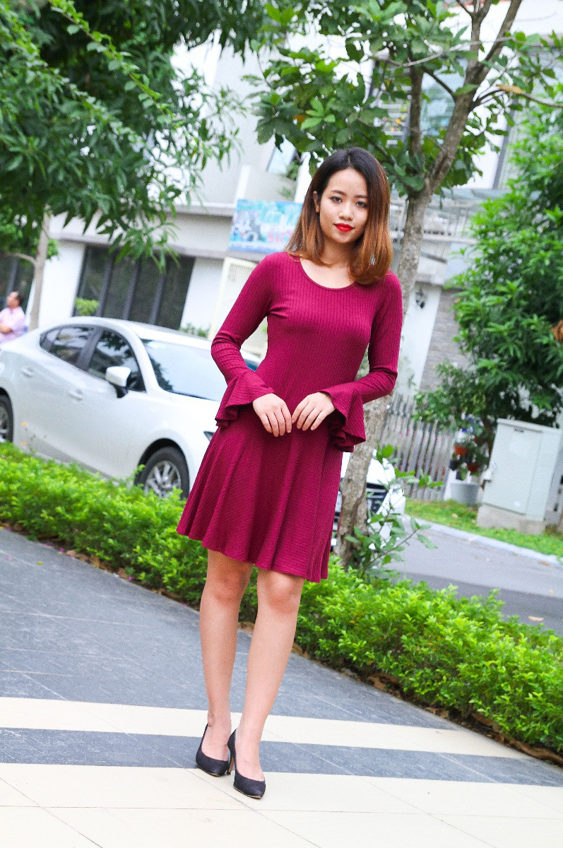 Váy nữ tay chuông B6022