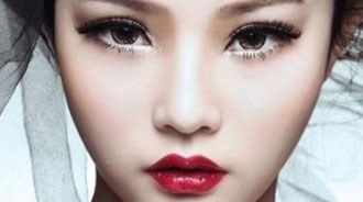 Đa dạng kính áp tròng cosplay giá rẻ tại TP.HCM cho mùa Halloween