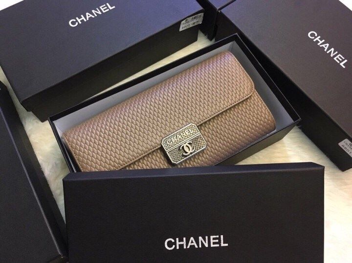 Ví cầm tay Chanel hàng Super sale màu đen