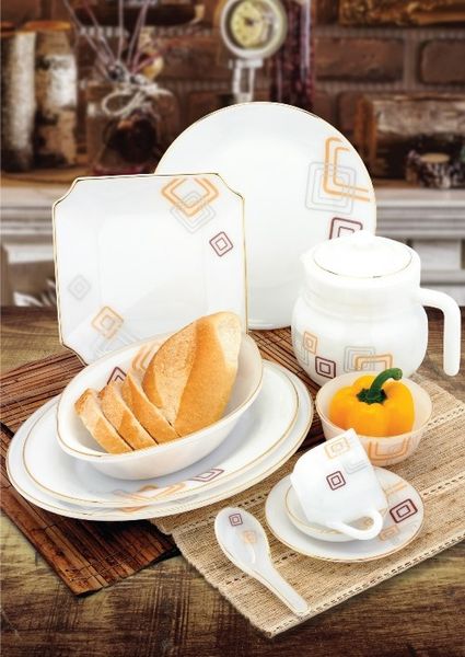 bo-ban-an-thuy-tinh-ngoc-usa-homeset
