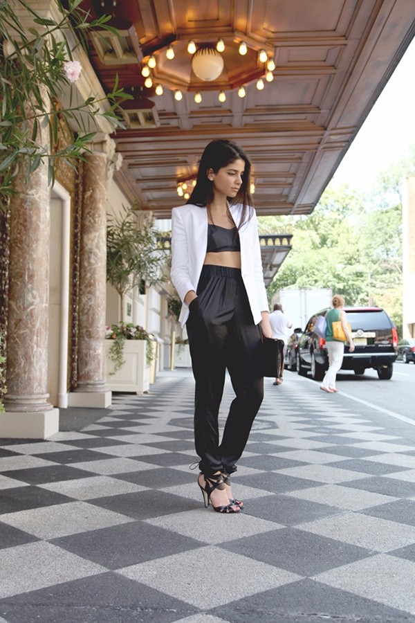 Bí kíp mặc bralettes siêu chuẩn cho cô nàng ngực khủng - Ảnh 10