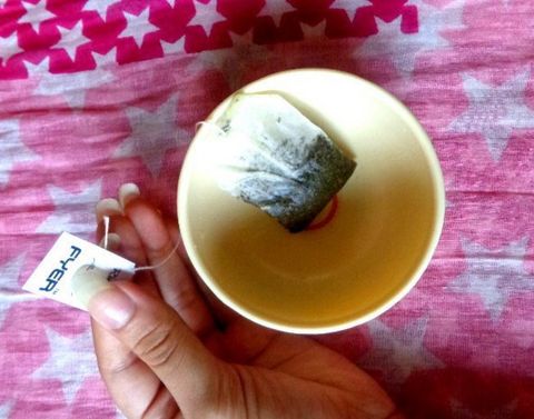 Cách trị sẹo thâm mụn bằng Trà Xanh