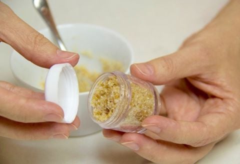 Tẩy tế bào chết bằng Đường Cát