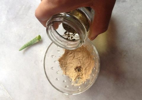 Điều trị mụn cho da dầu cực dễ tại nhà