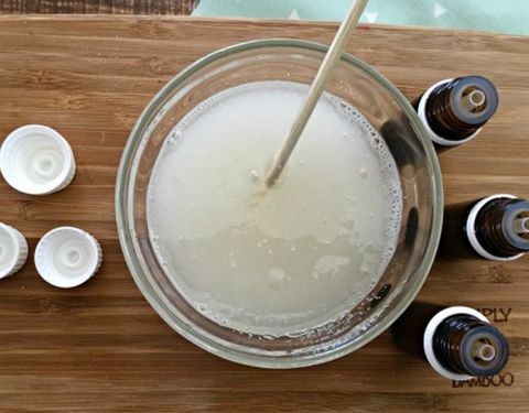 Cách trị mụn đơn giản hiệu quả tại nhà
