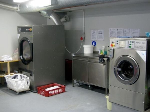 Thiết bị giặt là công nghiệp quy mô lớn