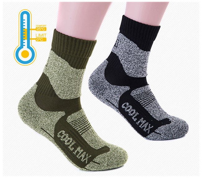 Bí quyết chọn tất nam và giày nam khi đi phượt - Hình 2