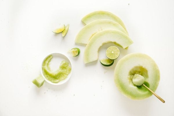 Cách làm trắng da hiệu quả và nhanh nhất bằng dưa lưới