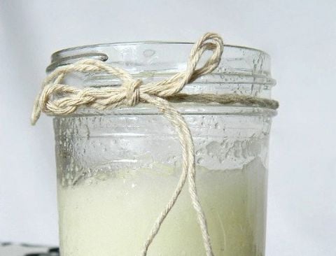 Cách làm trắng da toàn thân bằng muối biển