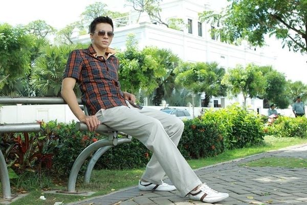 Kiểu áo sơ mi ôm body