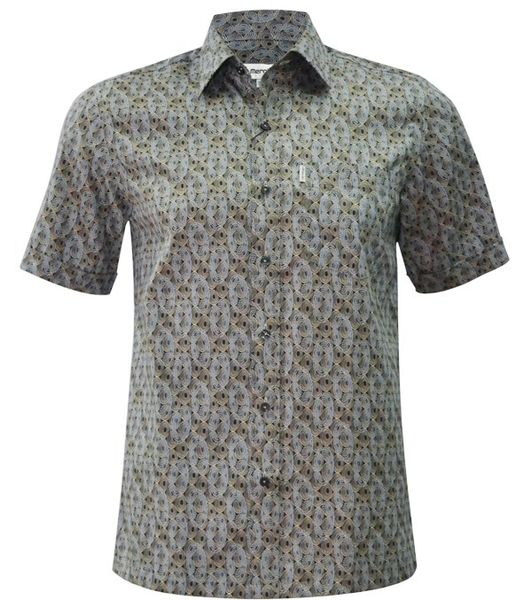 Những chiếc áo Casual nam với chất liệu vải in 100% cotton là lựa chọn sáng suốt cho các chàng trong những ngày làm việc cuối tuần
