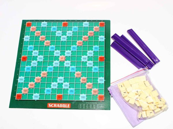Scrabble Board Game - Trò chơi ghép chữ học tiếng Anh