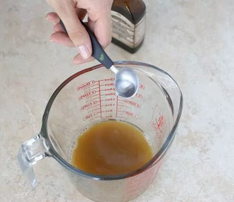 Cách làm dầu dưỡng tóc hư tổn