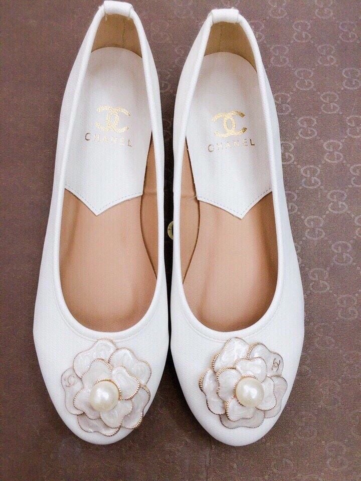 Giày bệt Chanel ngọc trai nữ đẹp