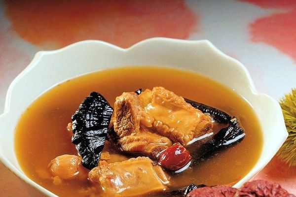 linh chi nau canh