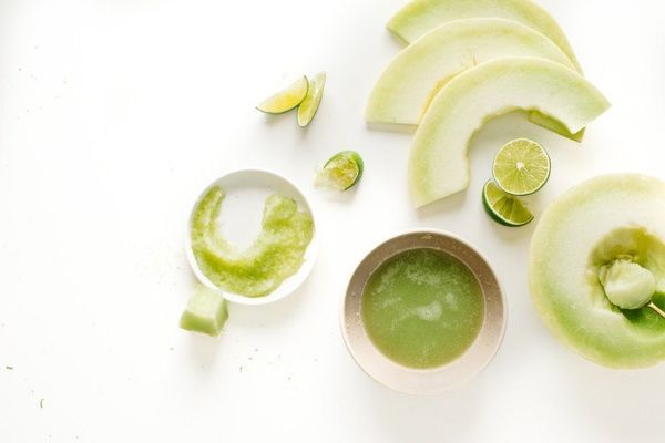 Cách làm trắng da hiệu quả và nhanh nhất bằng dưa lưới