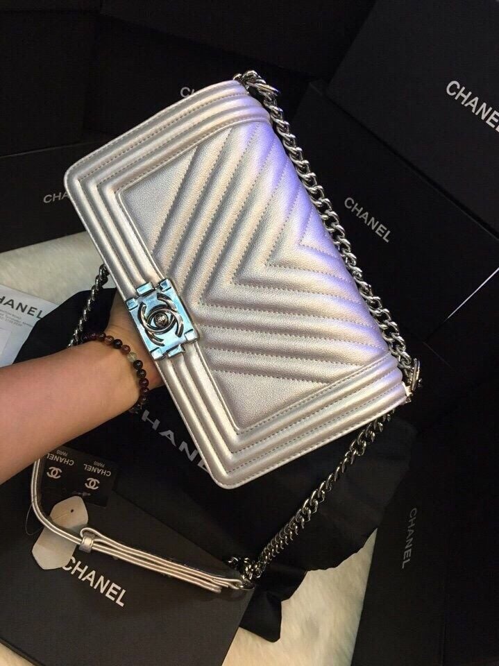 Túi xách Chanel boy sọc Super sale Size 25cm