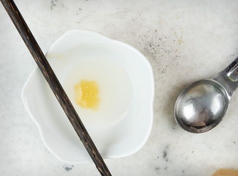 Trị mụn đầu đen tận gốc bằng Đất Sét
