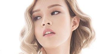 Mai Ngô và Lily Nguyễn thu hút mọi ánh nhìn nhờ kính áp tròng hàn quốc Angel Eyes