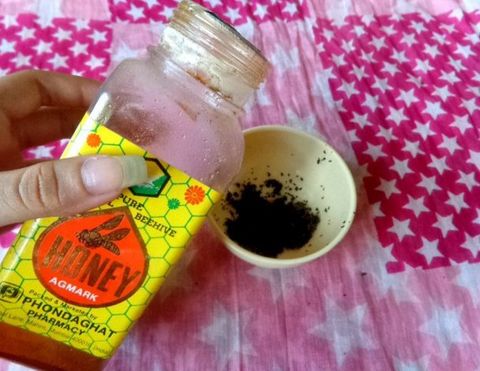 Cách trị sẹo thâm mụn bằng Trà Xanh