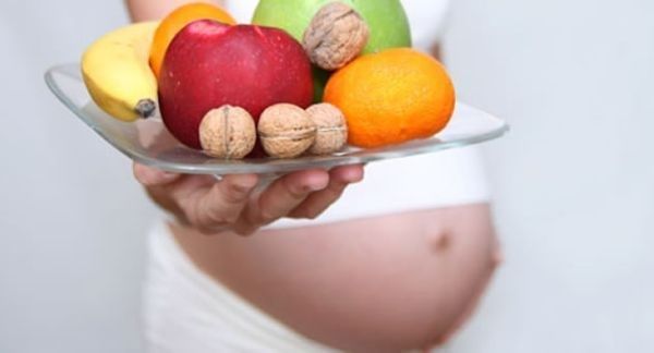 Tác dụng kỳ diệu của quả óc chó với bà bầu