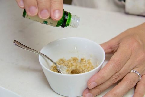 Tẩy tế bào chết bằng Đường Cát
