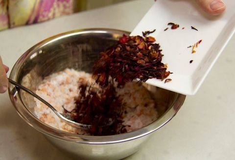 Cách thải độc tố cho da tại nhà