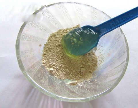 Bật mí cách trị mụn đầu đen bằng Đất Sét