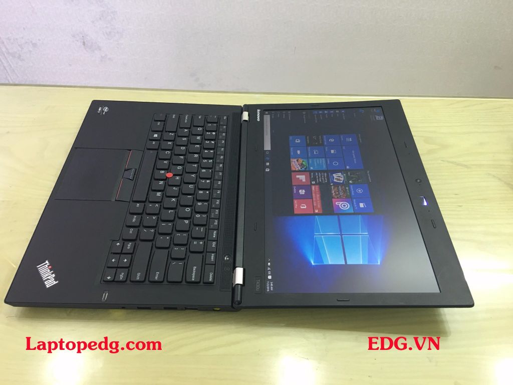 Lenovo T430u Core i7-3517u, Ram 4G, Ổ 320G, VGA rời, Màn 14.0 LED