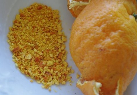 Điều trị da nhờn bằng vỏ cam