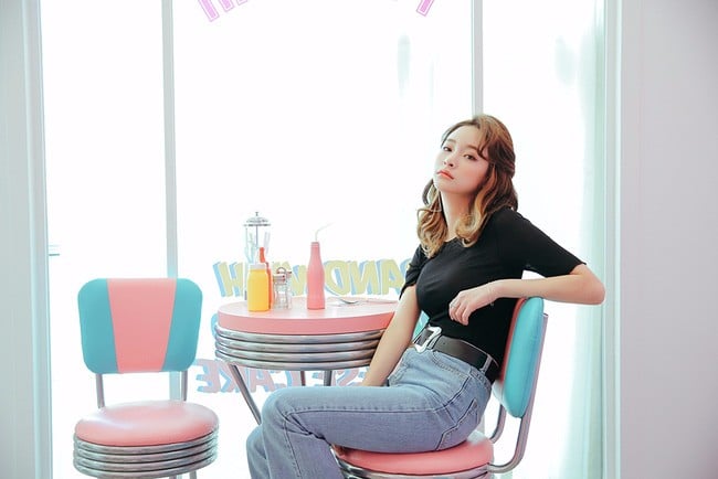 5 loại áo phông bạn gái nên thêm ngay vào tủ đồ - Ảnh 2