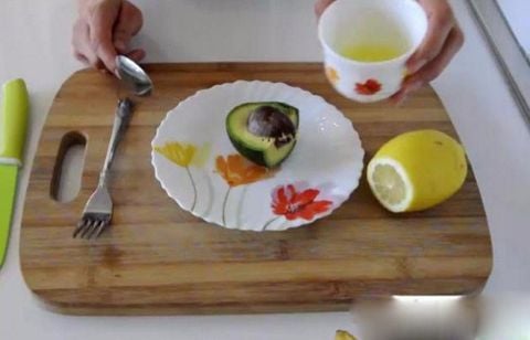 ách điều trị mụn trứng cá dứt điểm tại nhà