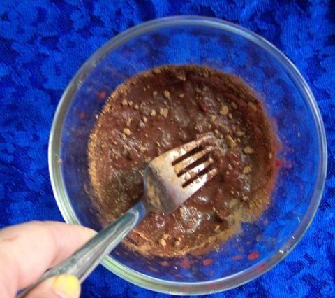 Trị mụn bằng Dâu Tây