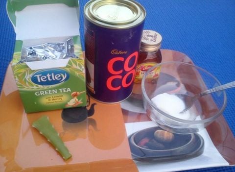 Cách trị nám da bằng trà xanh và nha đam