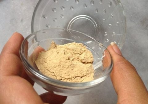 Điều trị mụn cho da dầu cực dễ tại nhà