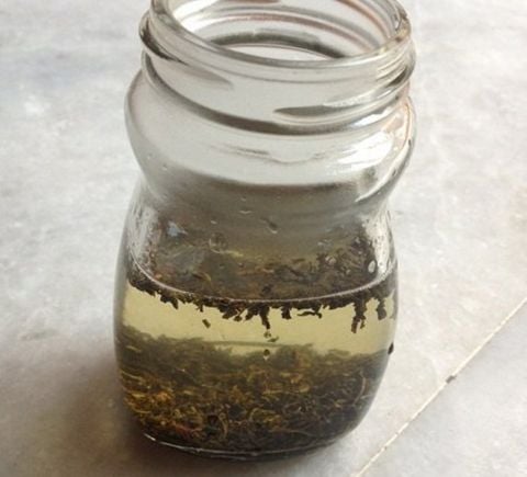 Điều trị mụn cho da dầu cực dễ tại nhà
