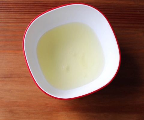 Cách trị mụn đầu đen và đầu trắng tại nhà