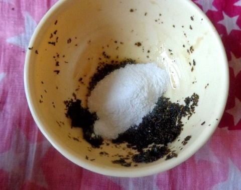 Cách trị sẹo thâm mụn bằng Trà Xanh