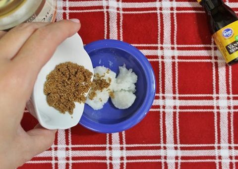 Cách tẩy tế bào chết trắng da toàn thân