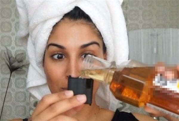 Hiểm họa khôn lường từ các mẹo làm đẹp “hot rần rần” trên mạng - Ảnh 2