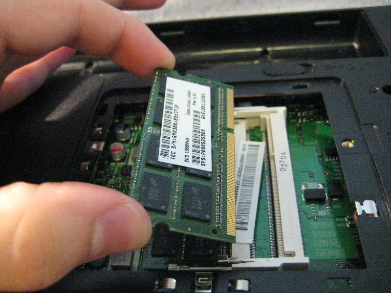 Cách nâng cấp RAM cho laptop, bạn có thể tự làm