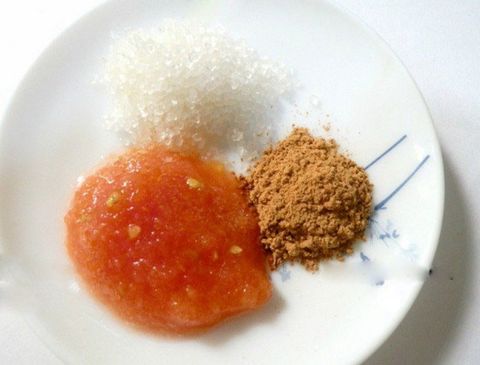 Cách tẩy tế bào chết bằng cà chua