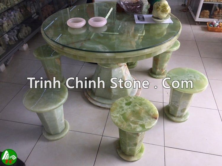 bộ bàn ghế đá